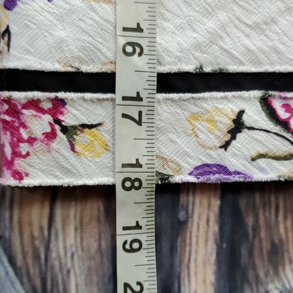 White black house market skirt - Picture 6 of 7